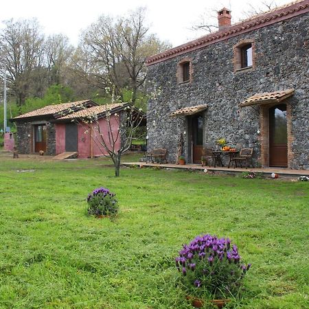 Agriturismo La Caraffara Sull' Etna Puntalazzo Exterior photo