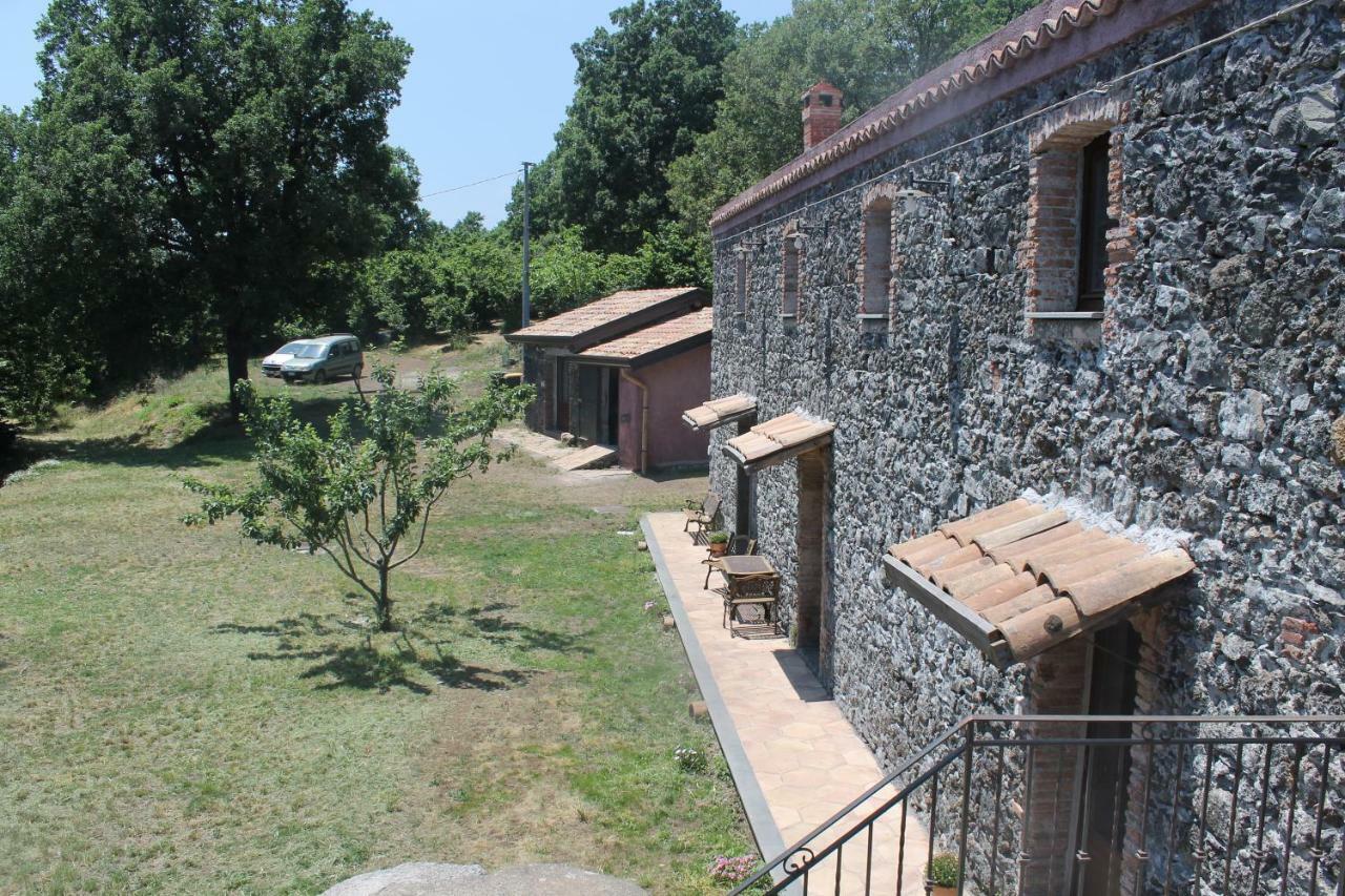 Agriturismo La Caraffara Sull' Etna Puntalazzo Exterior photo
